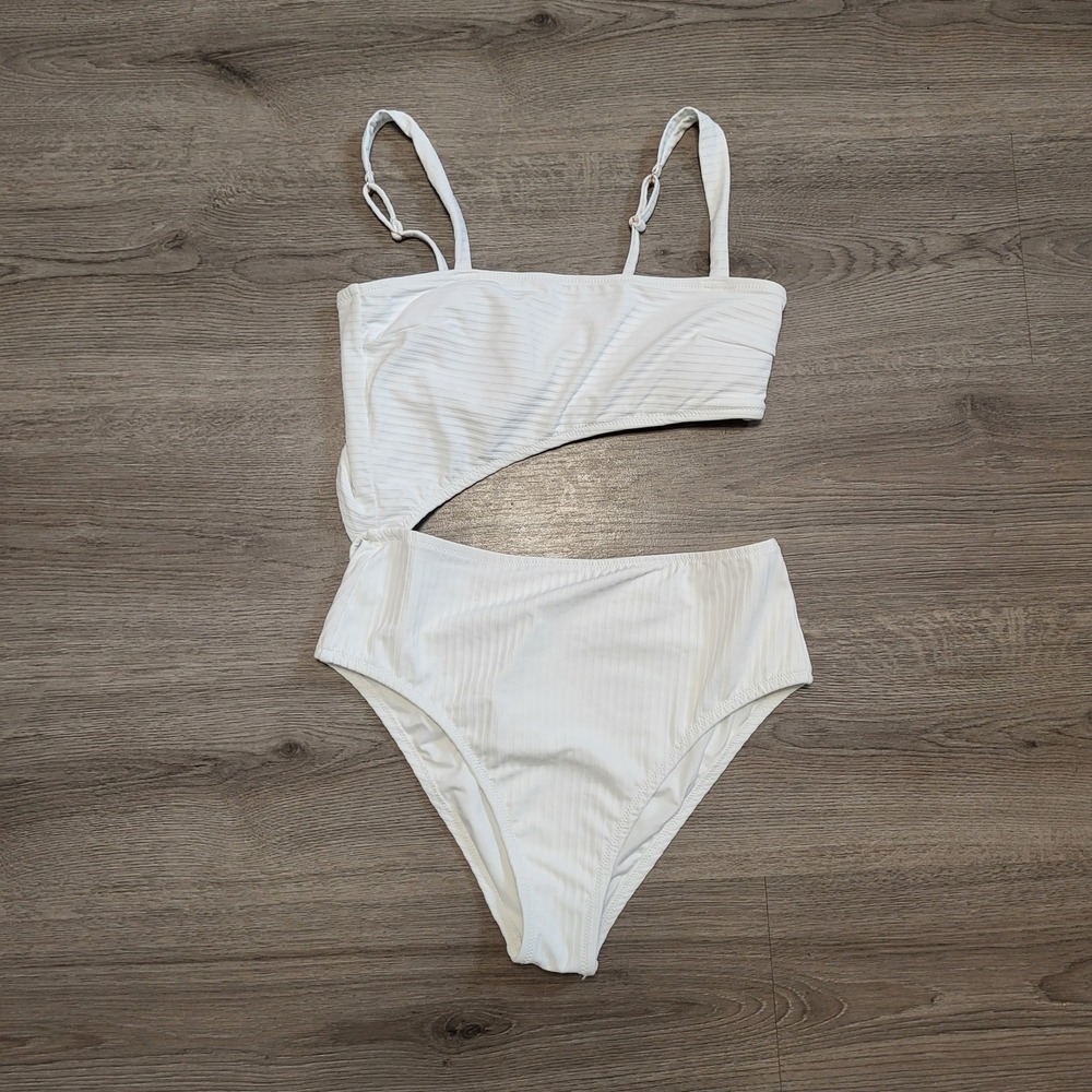 Shade & Shore White Ribbed Cutout One Piece Swimsuit High Leg Monokini Medium